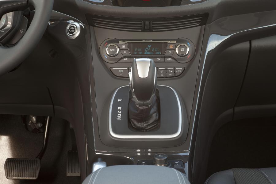  Ford Kuga 2013 года  (фото 3 из 36)
